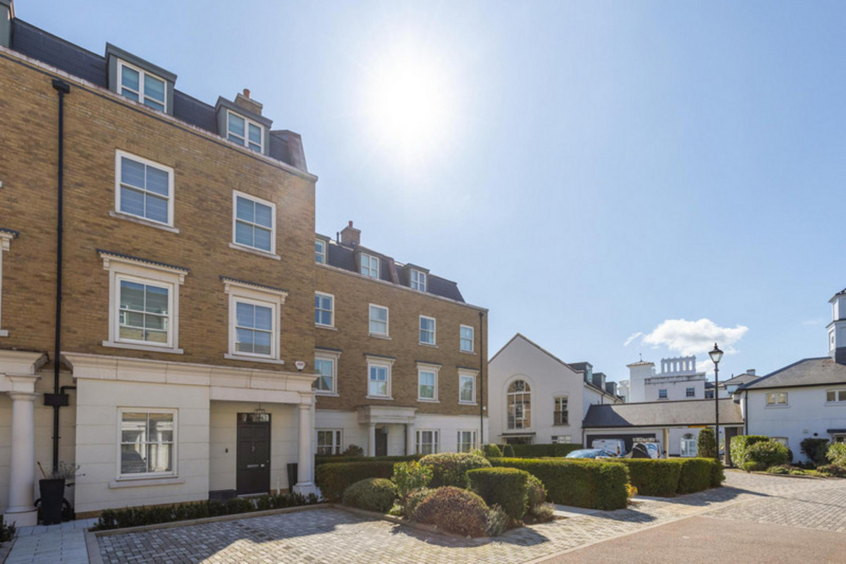 Egerton Drive, Isleworth, TW7
