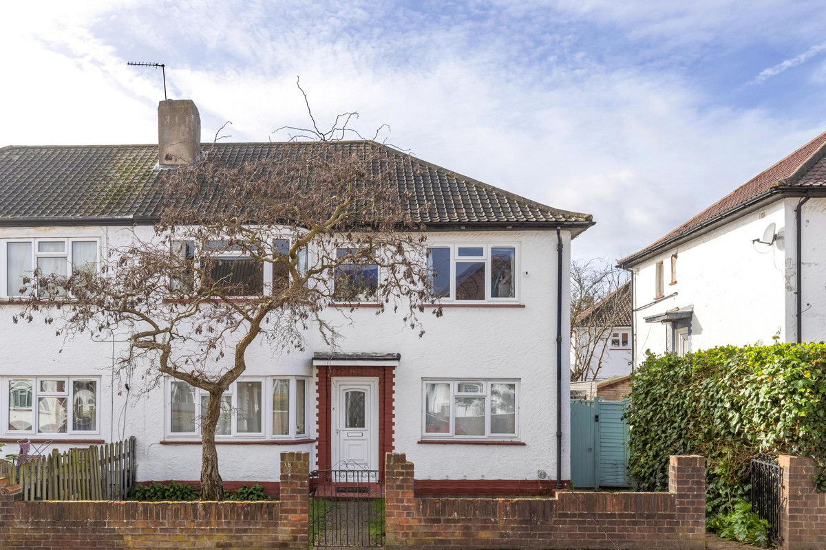 Warkworth Gardens, Isleworth, TW7