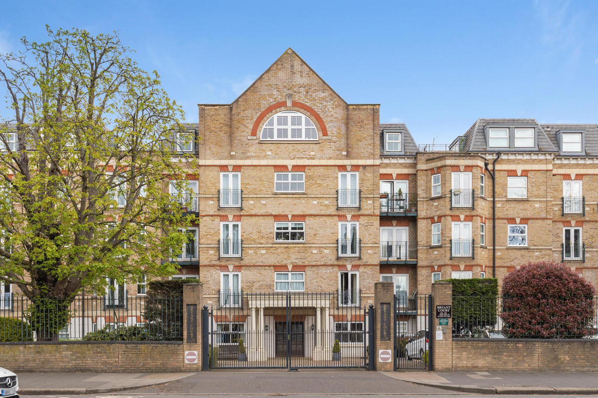 The Vale, London, W3