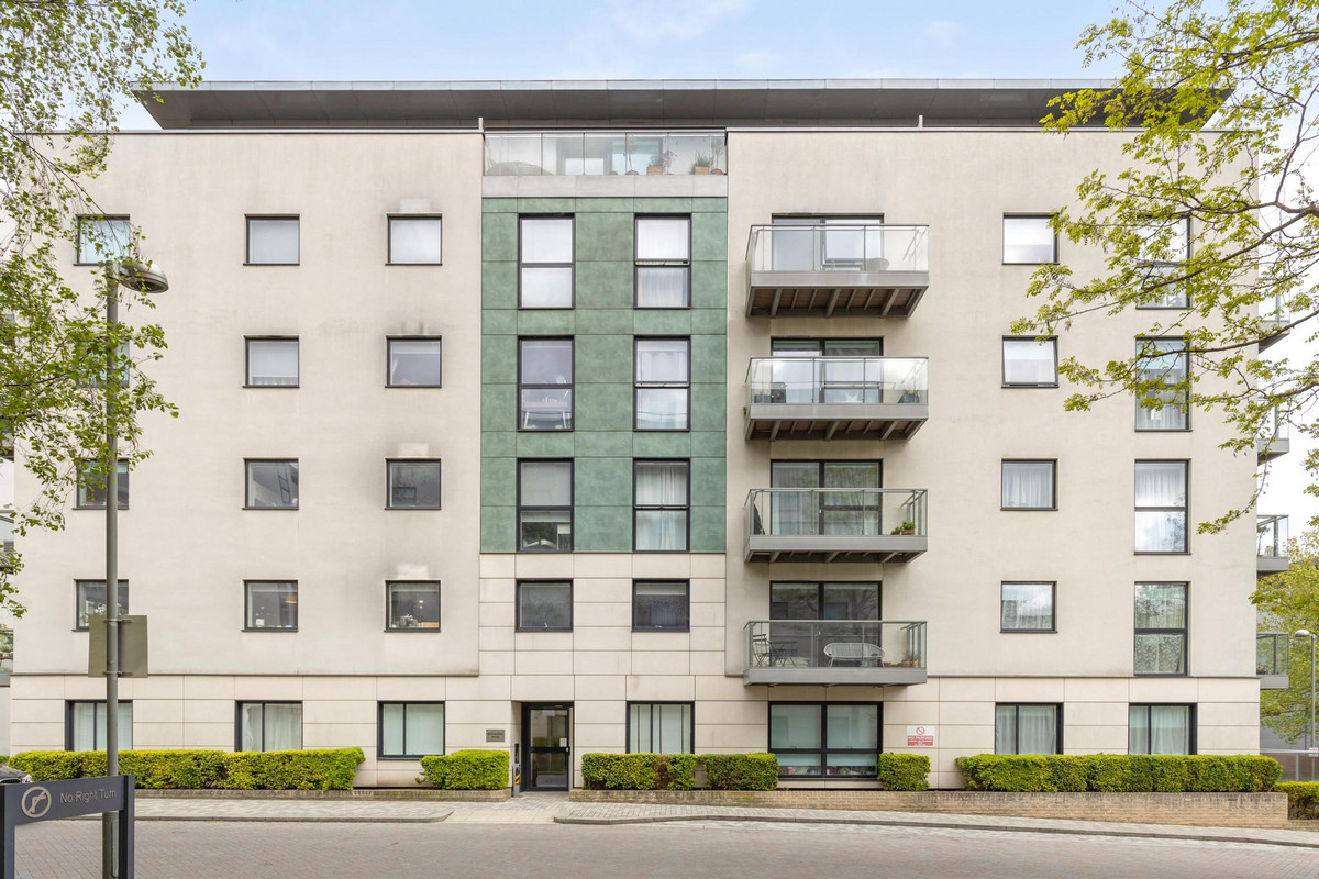 Pump House Crescent, Brentford, TW8