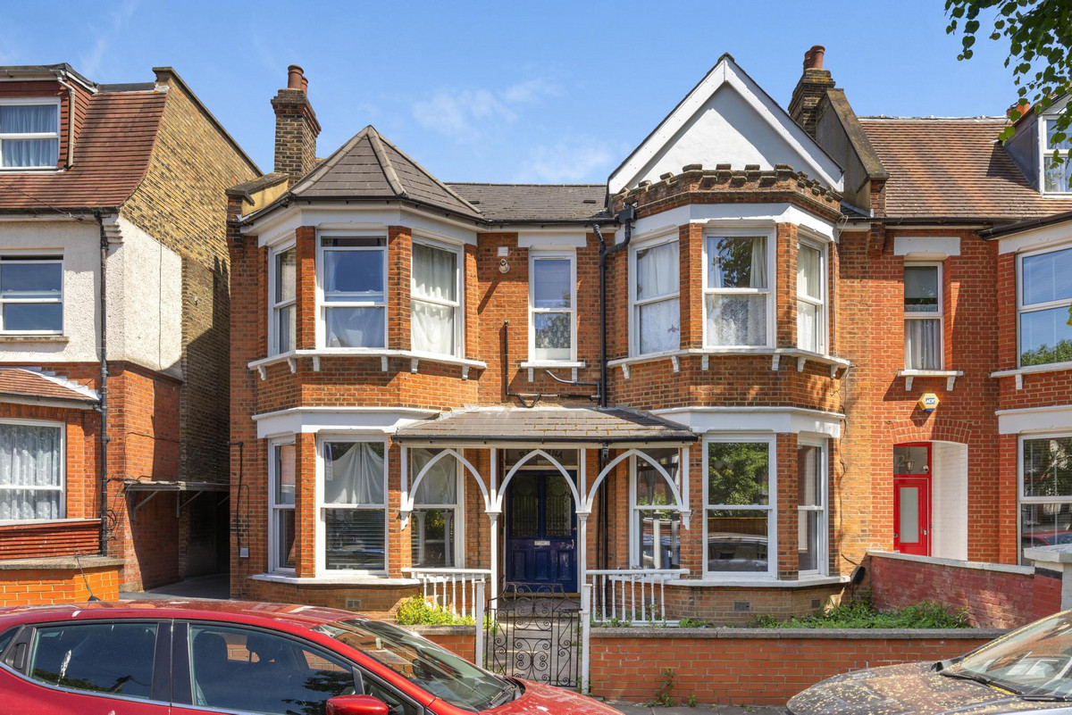 Goldsmith Avenue, London, W3