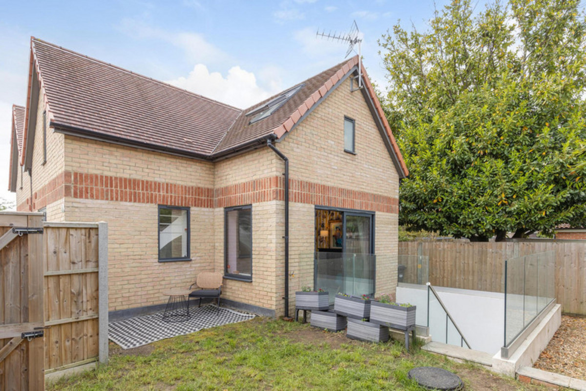 Penwerris Avenue, Isleworth, TW7