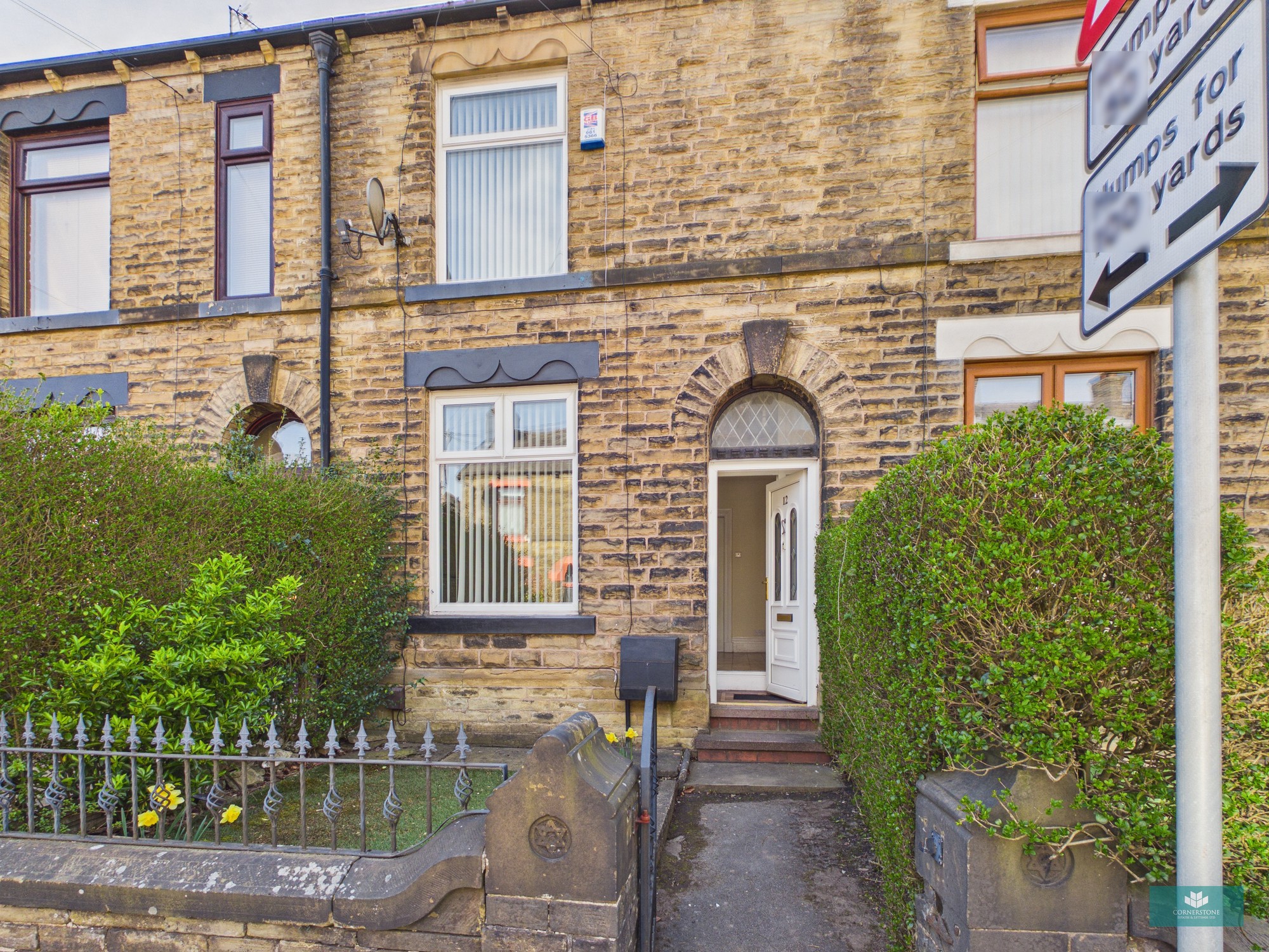 Chamber Road, Shaw