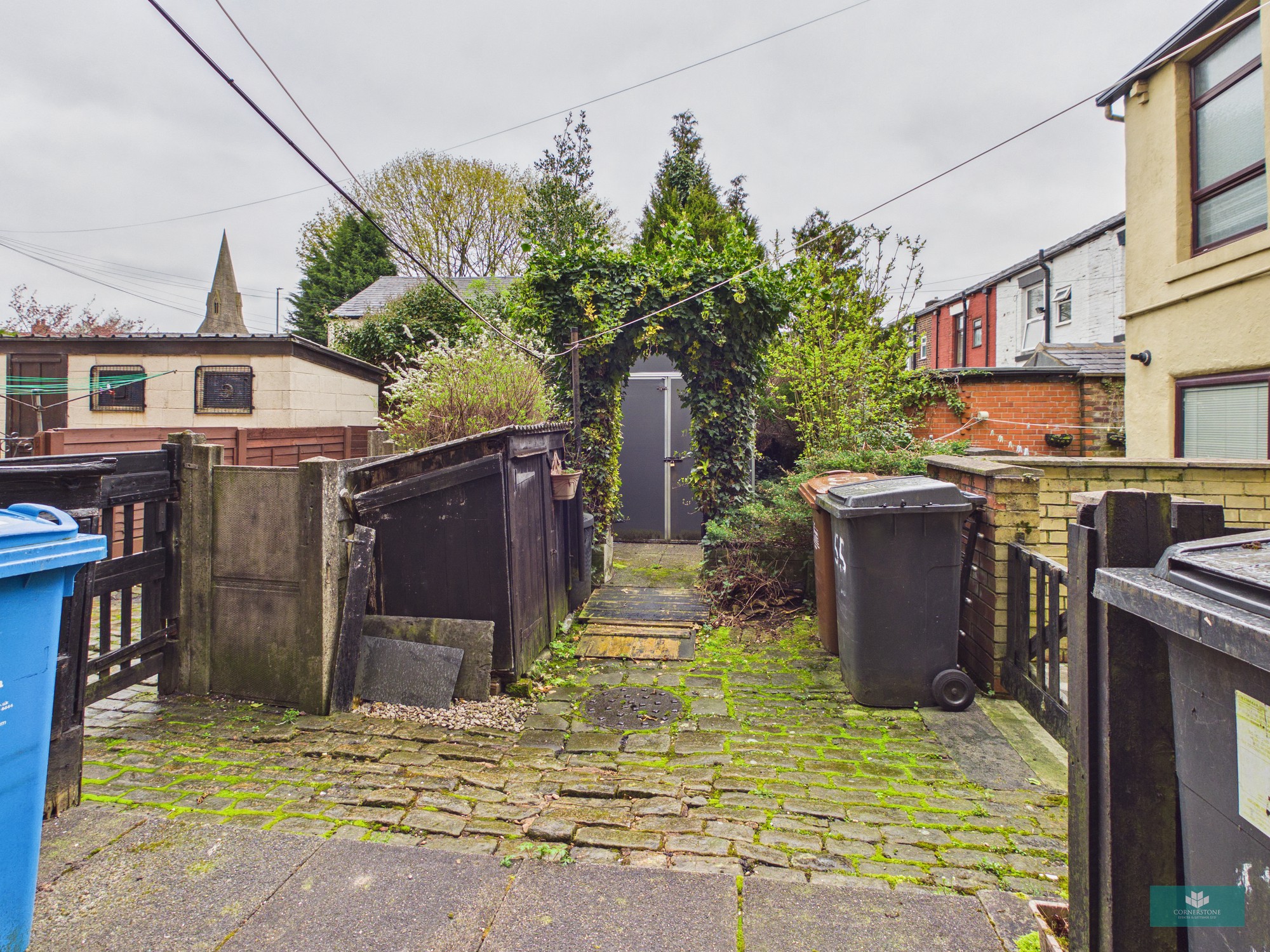 Siddall Street, Shaw