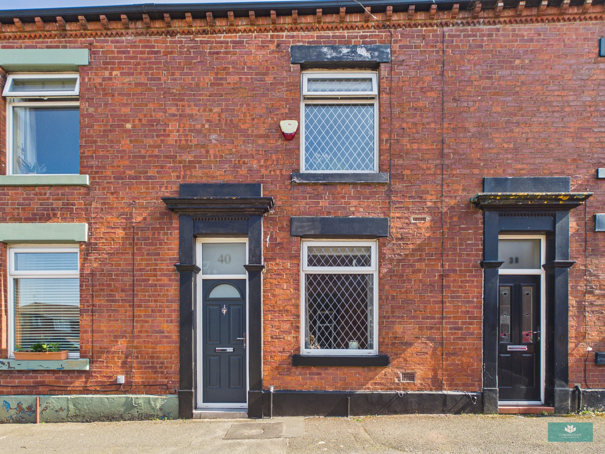 Lyon Street, Shaw