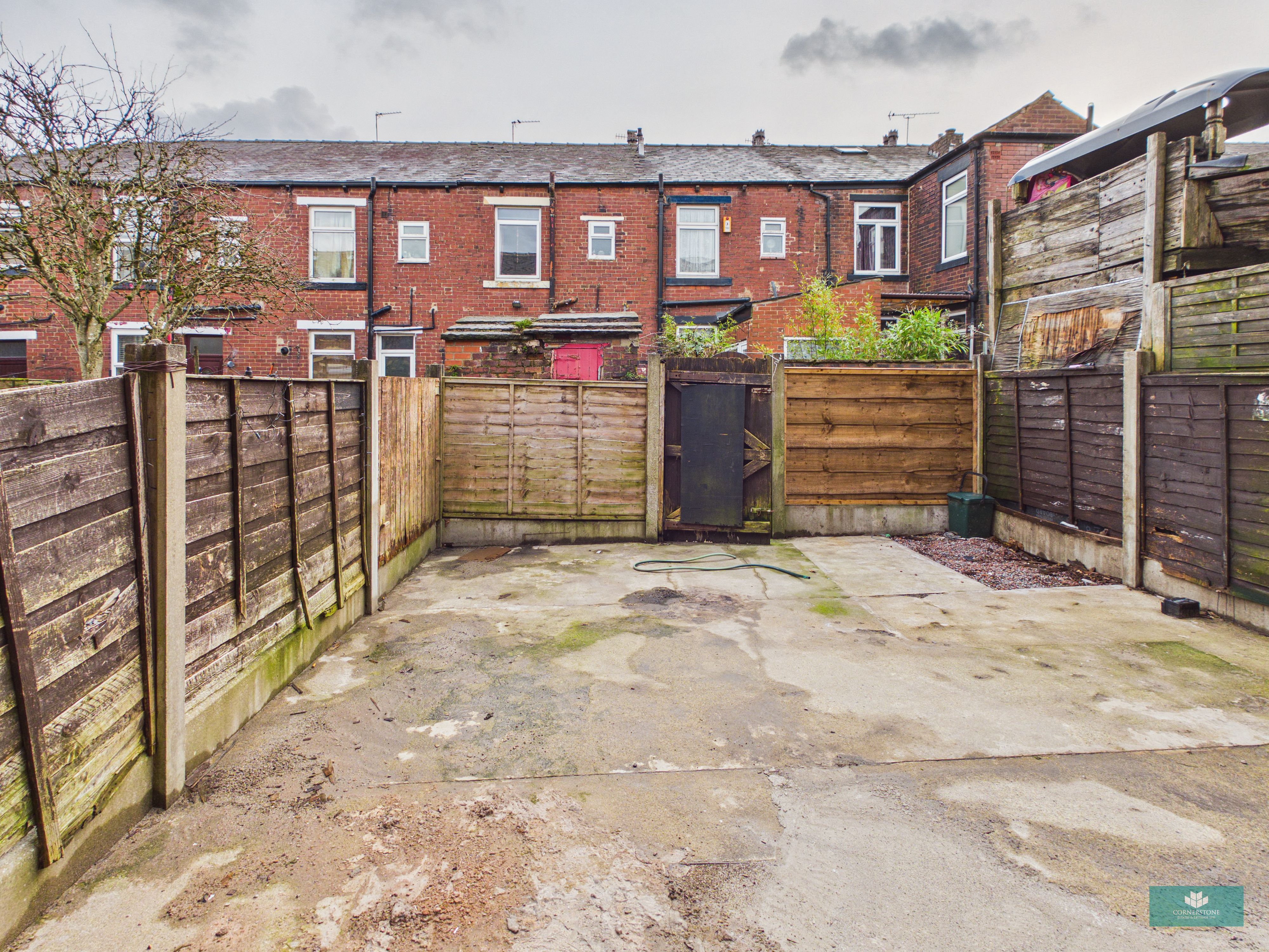 Duckworth Street, Shaw