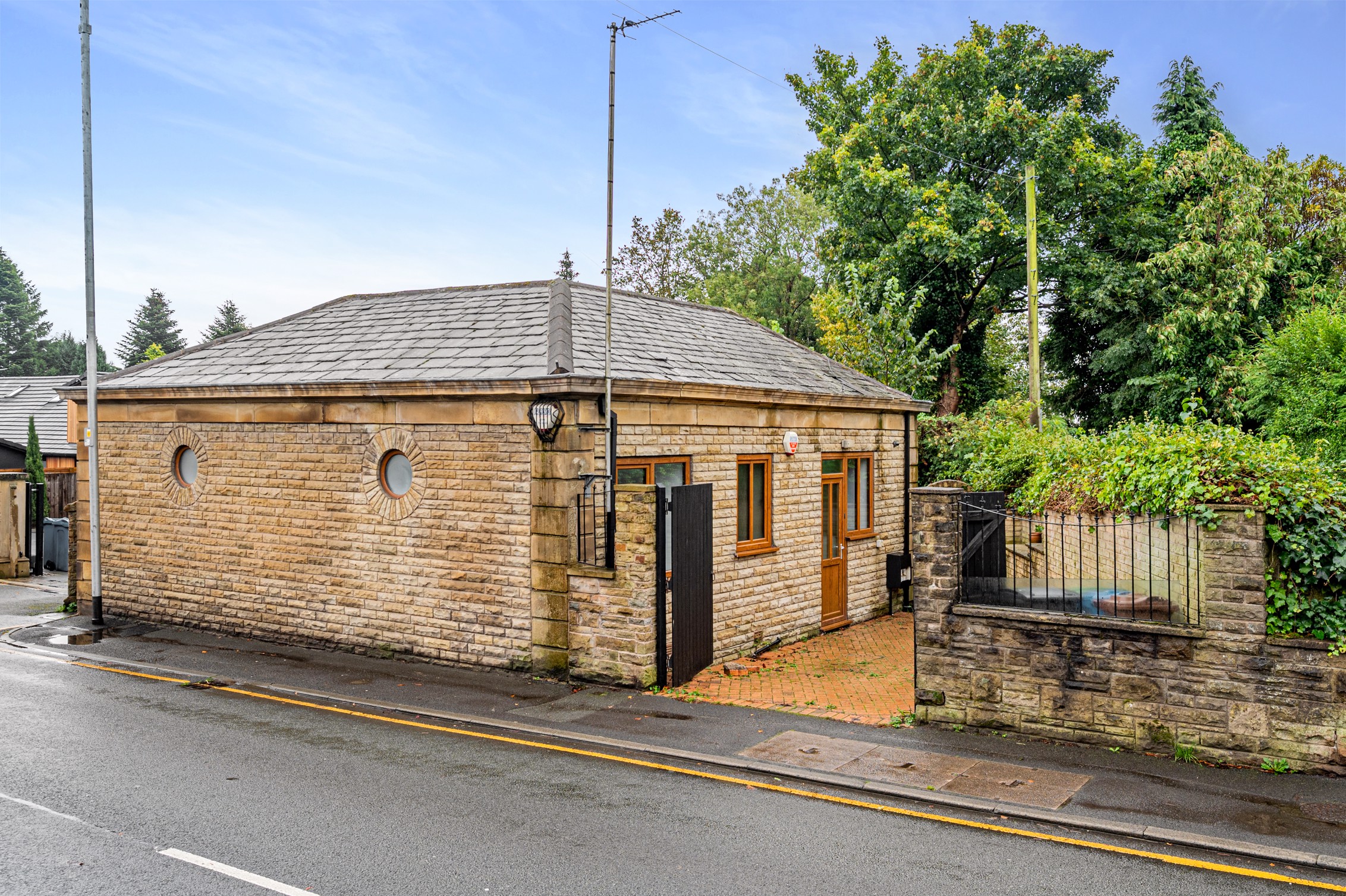 Rochdale Road, High Crompton