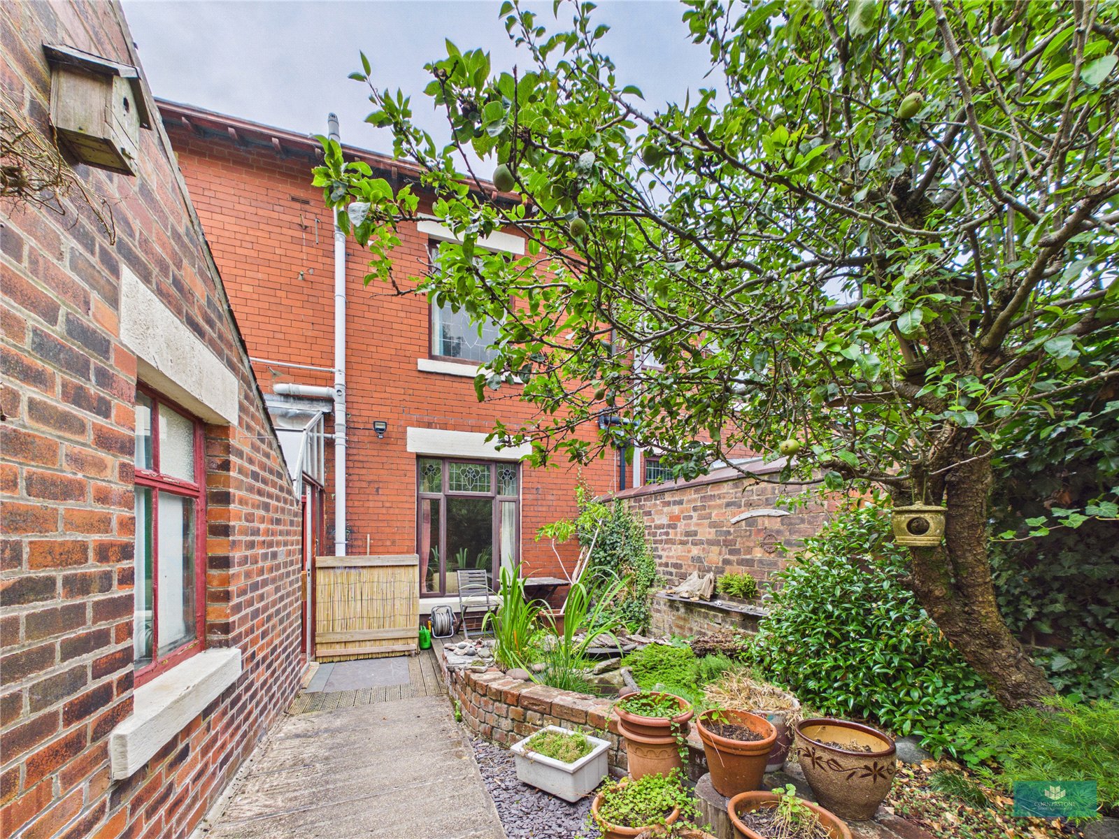 Highfield Terrace, Moorside
