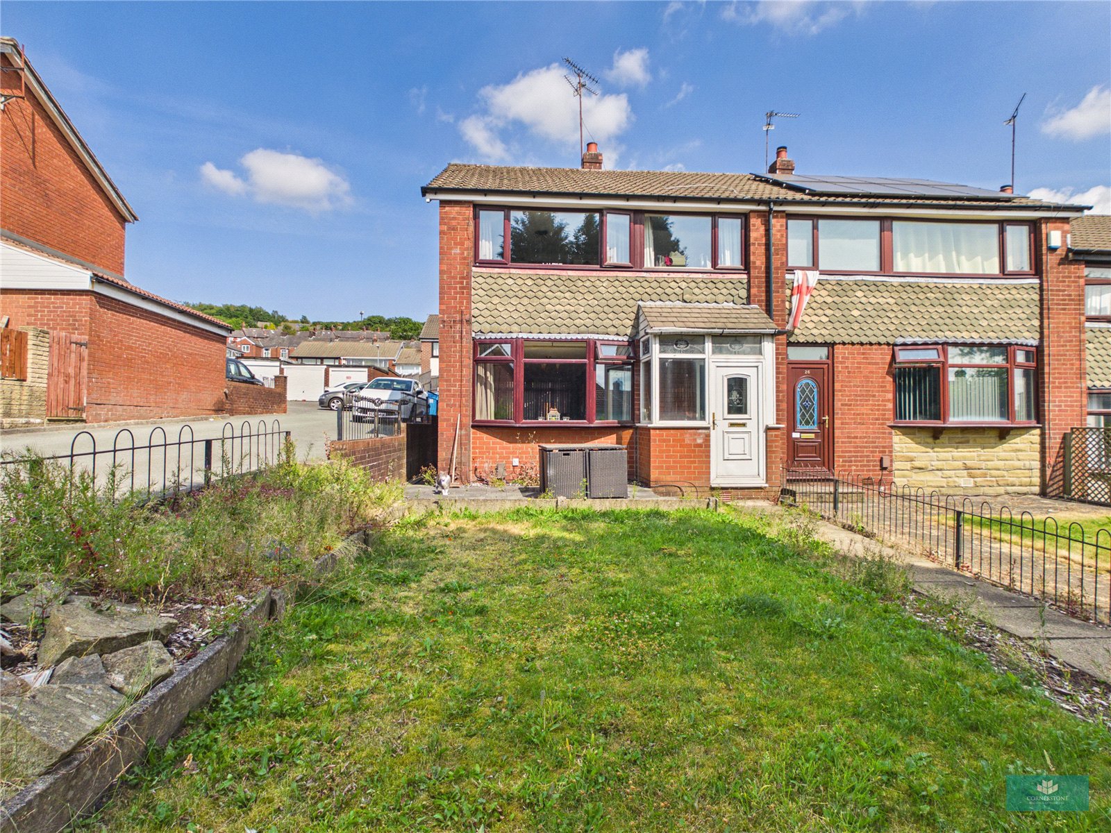 Holly Grove, Lees