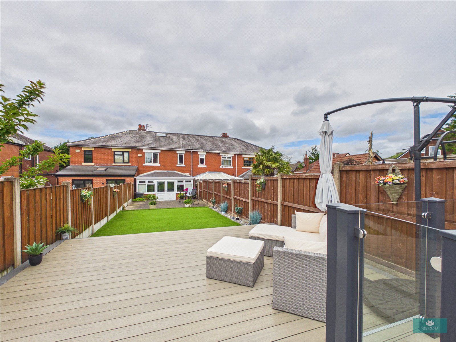 Edward Road, Shaw