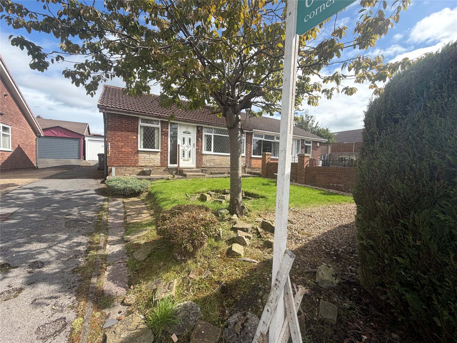 Bowland Close, High Crompton