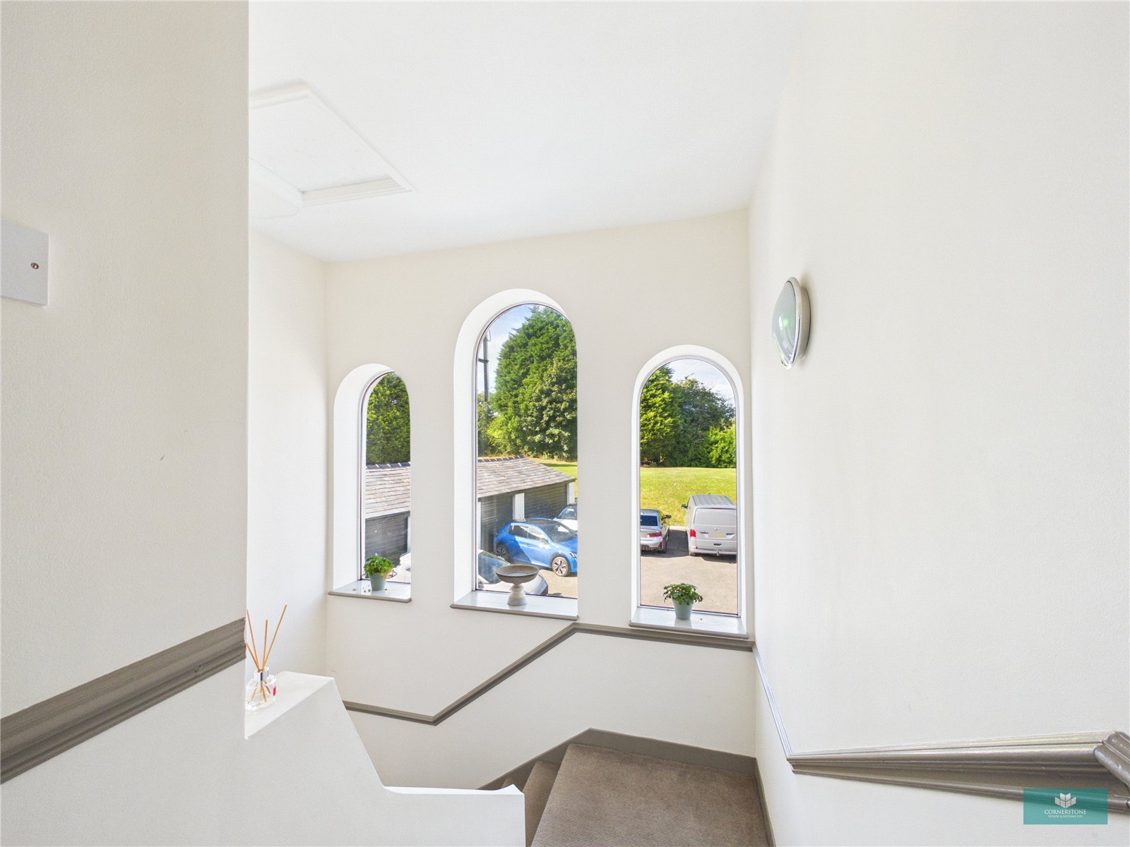 Hawthorn , Flat 8, Badgers Edge