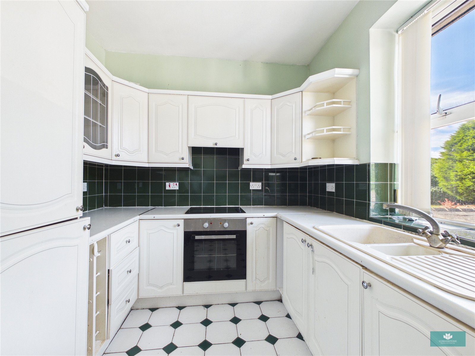 Hawthorn , Flat 8, Badgers Edge