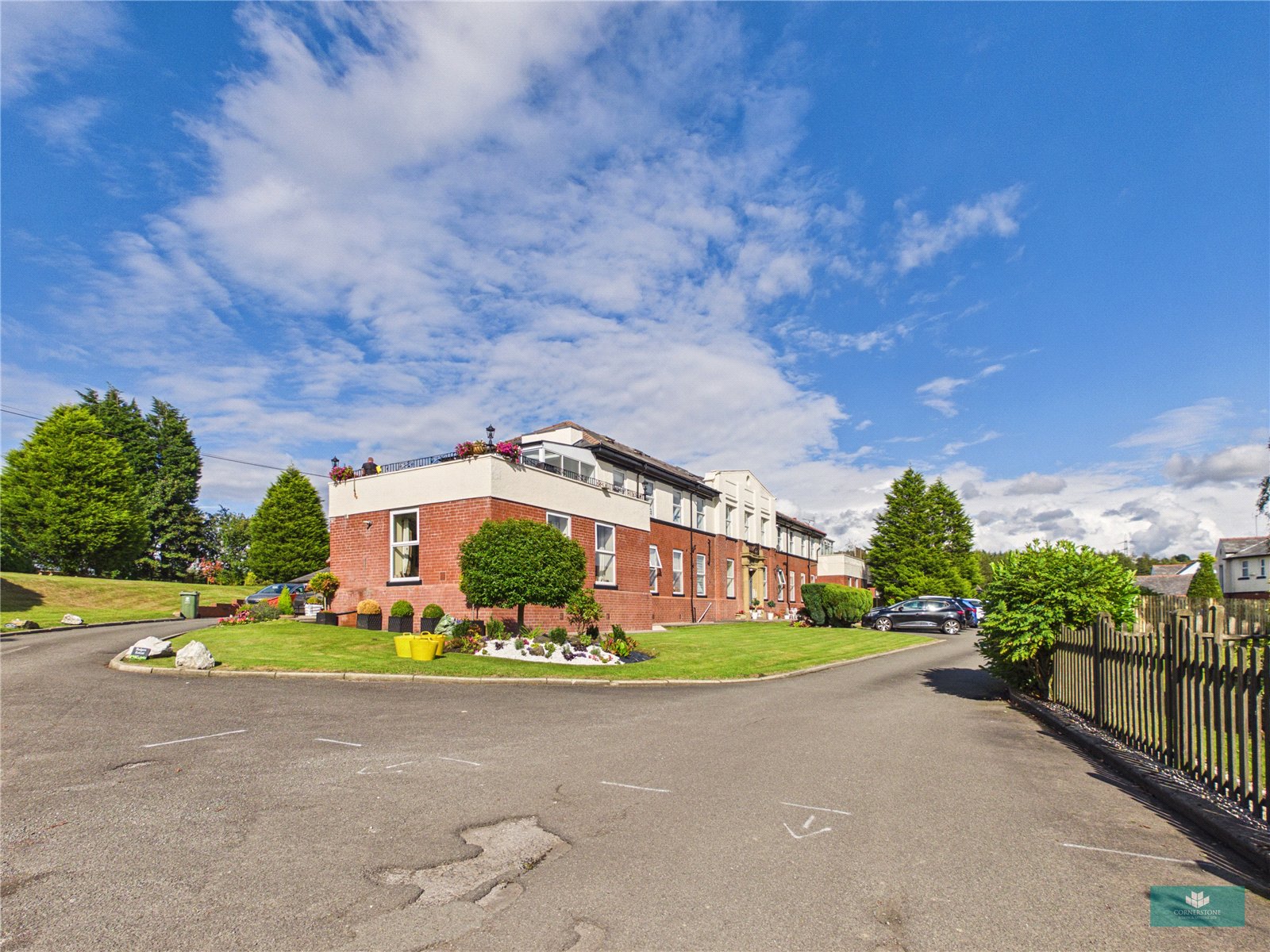 Hawthorn , Flat 8, Badgers Edge