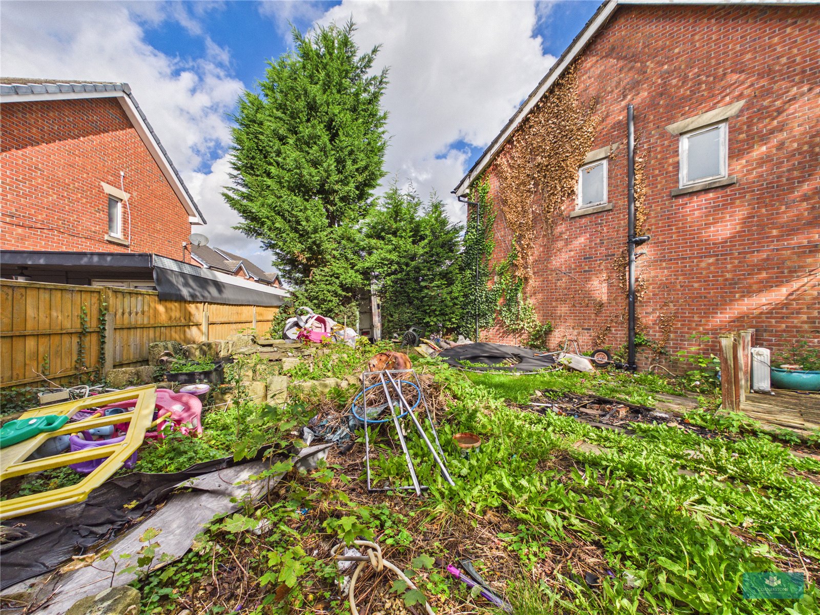 St Josephs Close, Shaw