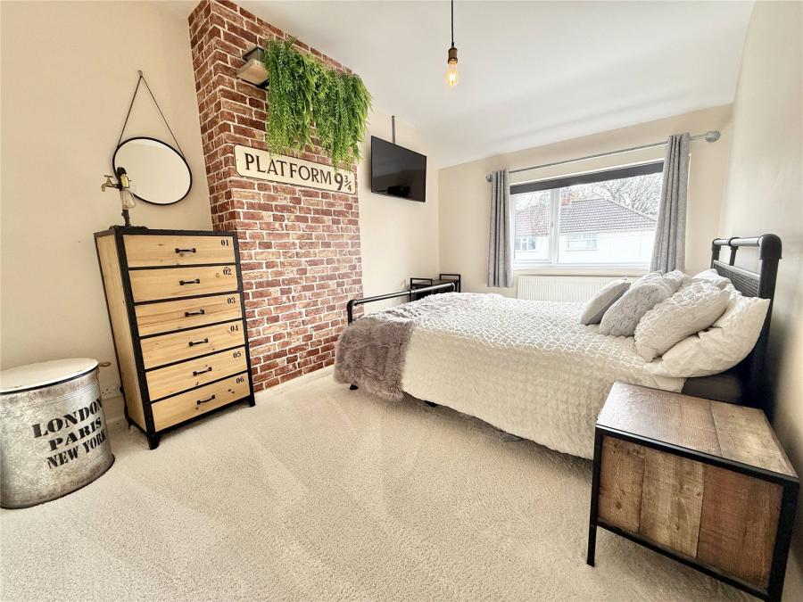 Image for Laurel Avenue, Brent Knoll