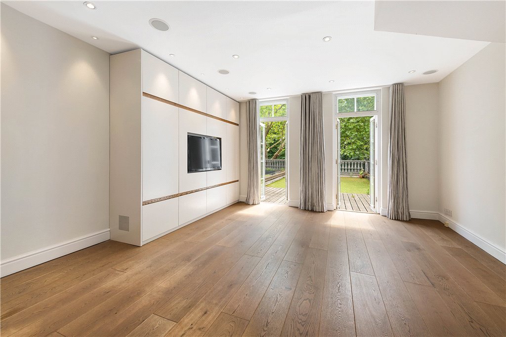 Images for Greens Court, Lansdowne Mews