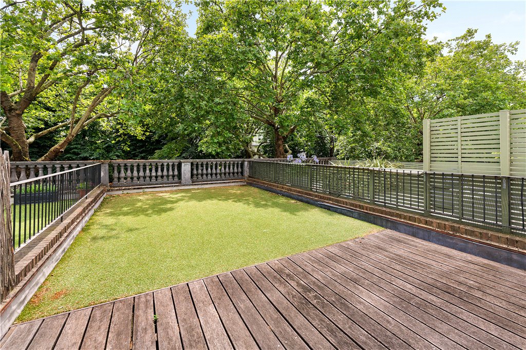 Images for Greens Court, Lansdowne Mews