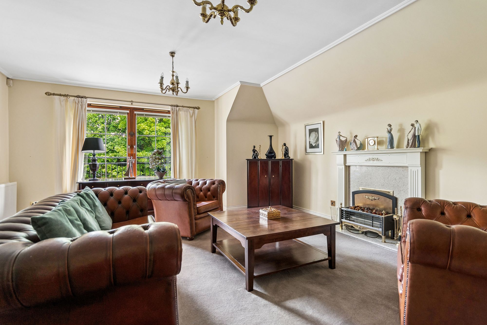 Flat 12, 2 West Chapleton Avenue, Bearsden, G61 — photo 2
