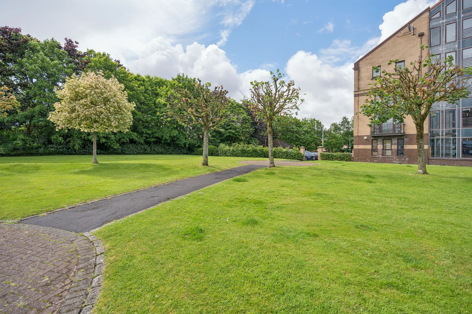 2 Mavisbank Gardens, Kinning Park, G51 — photo 13