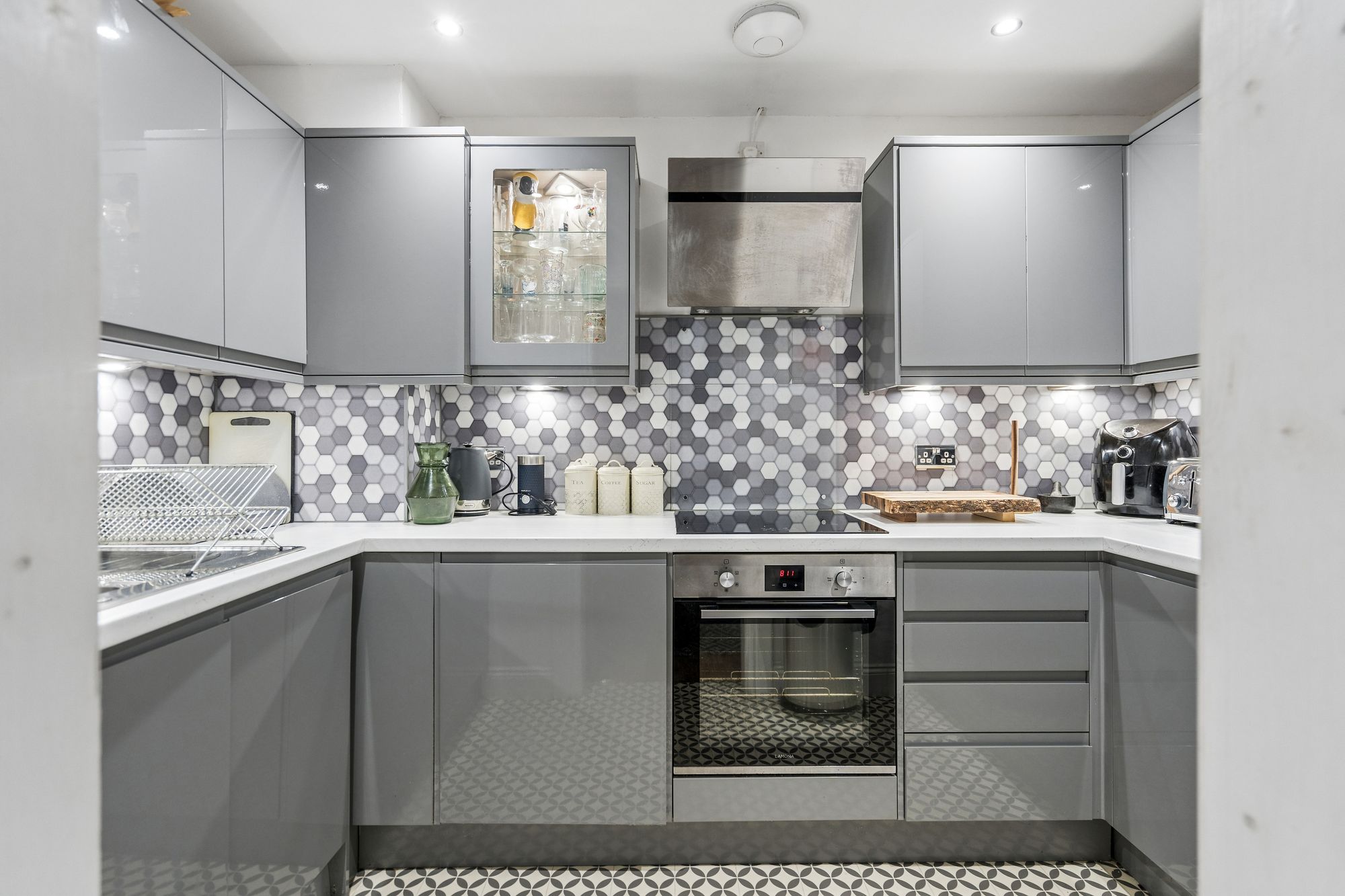 20 Caird Drive, Partickhill, G11 — photo 5