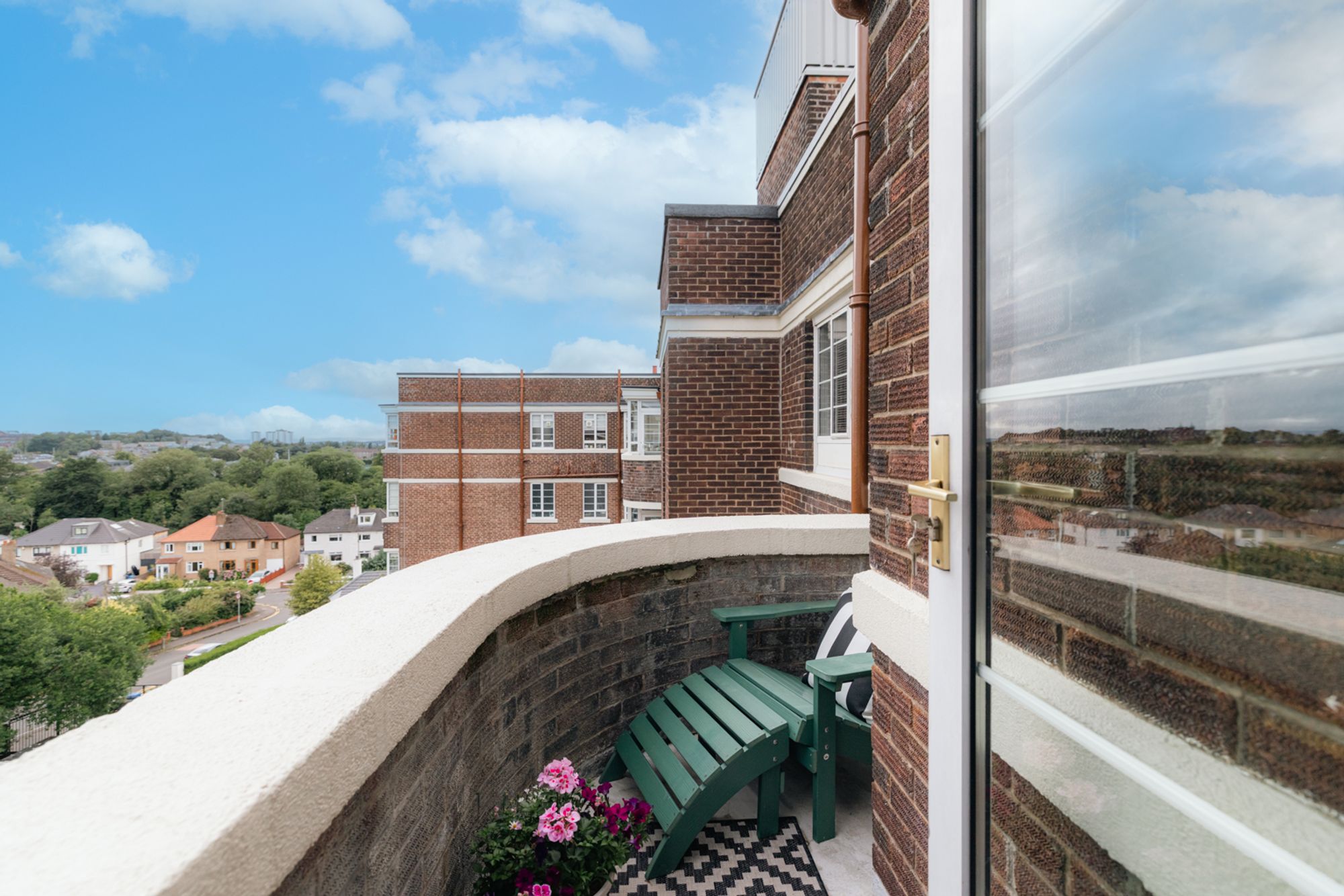 Kelvin Court, Anniesland, Glasgow, G12 0AQ — photo 2