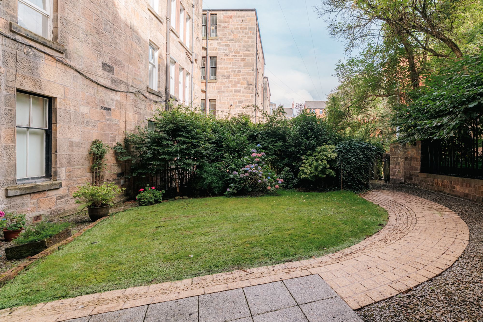 40 Queensborough Gardens, Hyndland, G12 — photo 31
