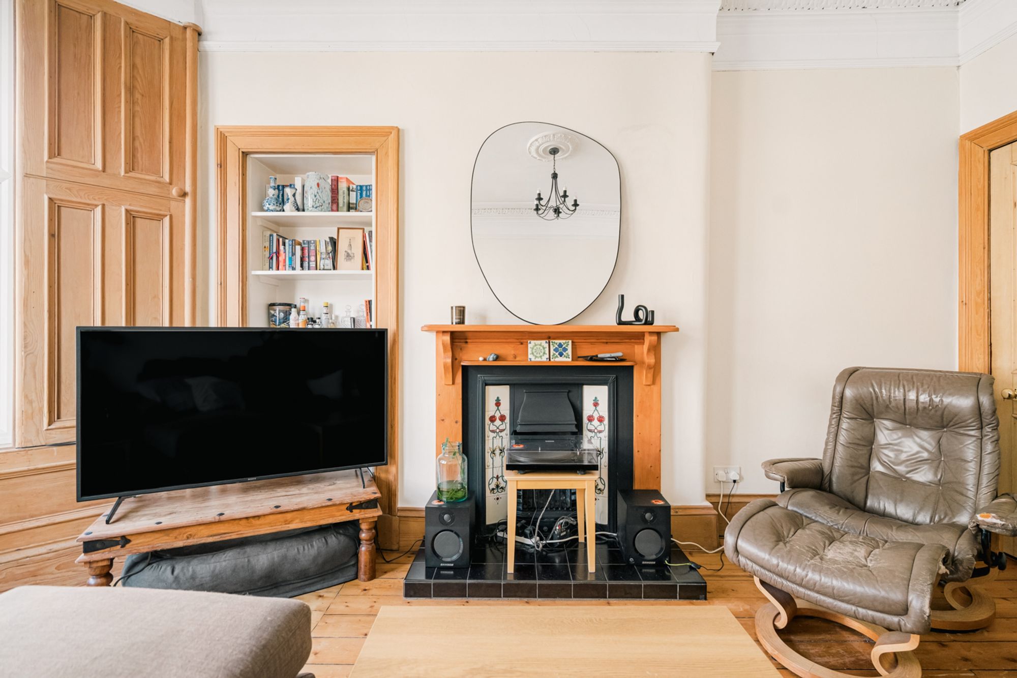 11 Lawrie Street, Partick, G11 — photo 3