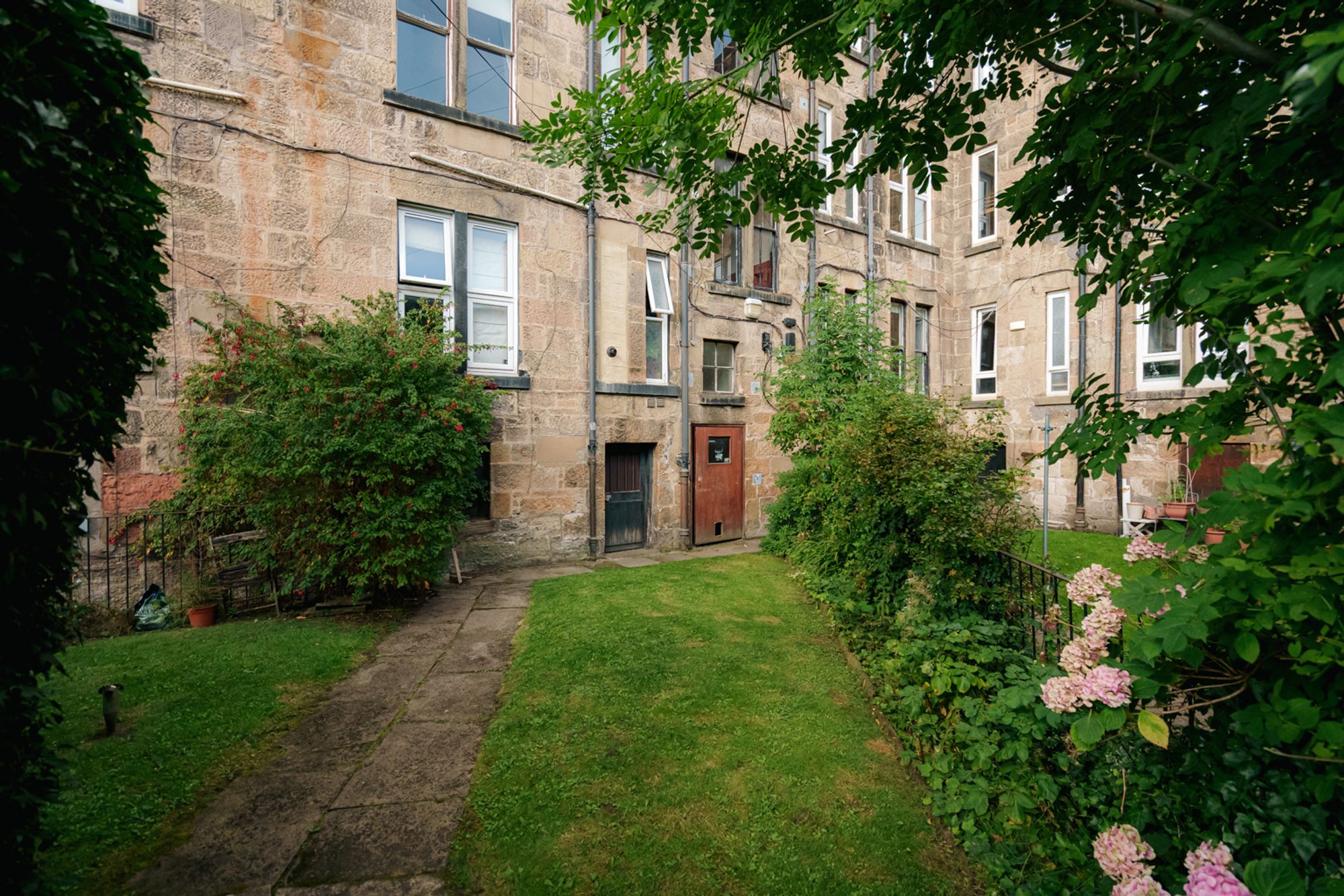 11 Lawrie Street, Partick, G11 — photo 19