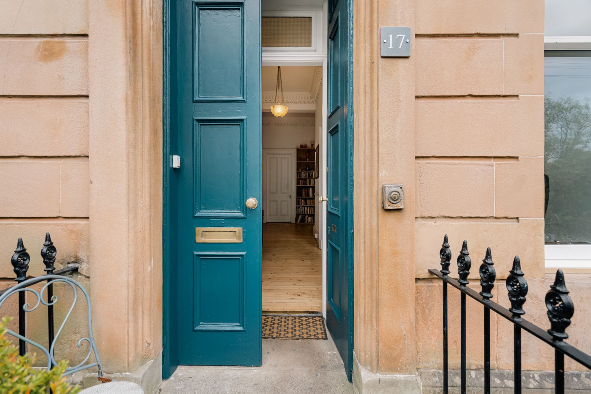 17 Kelvinside Terrace South, North Kelvinside, G20 — photo 2