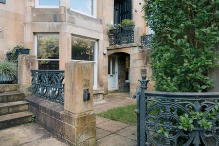 MAIN DOOR Garden Flat 34 Huntly Gardens