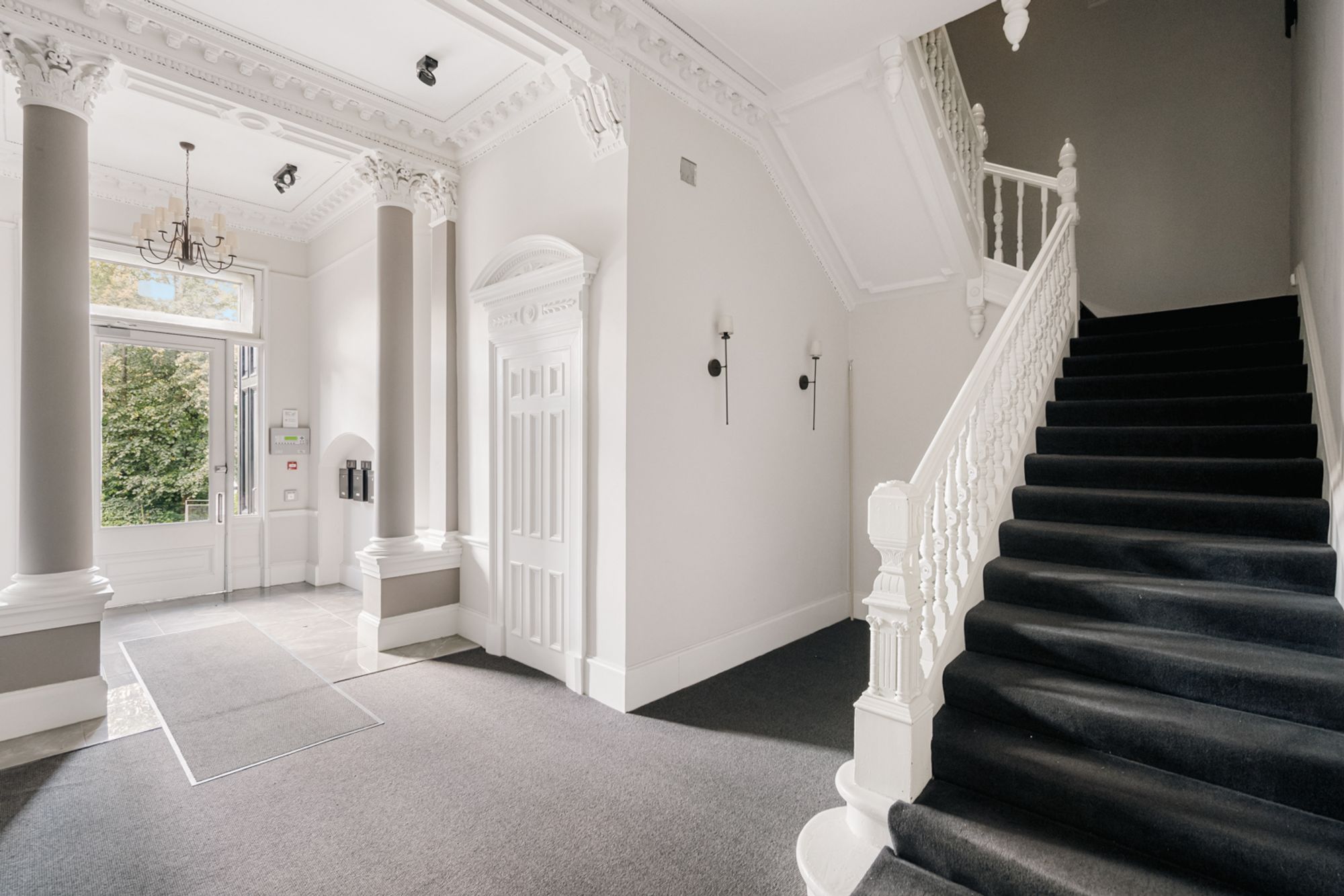 MAIN DOOR Garden Flat 34 Huntly Gardens — photo 23