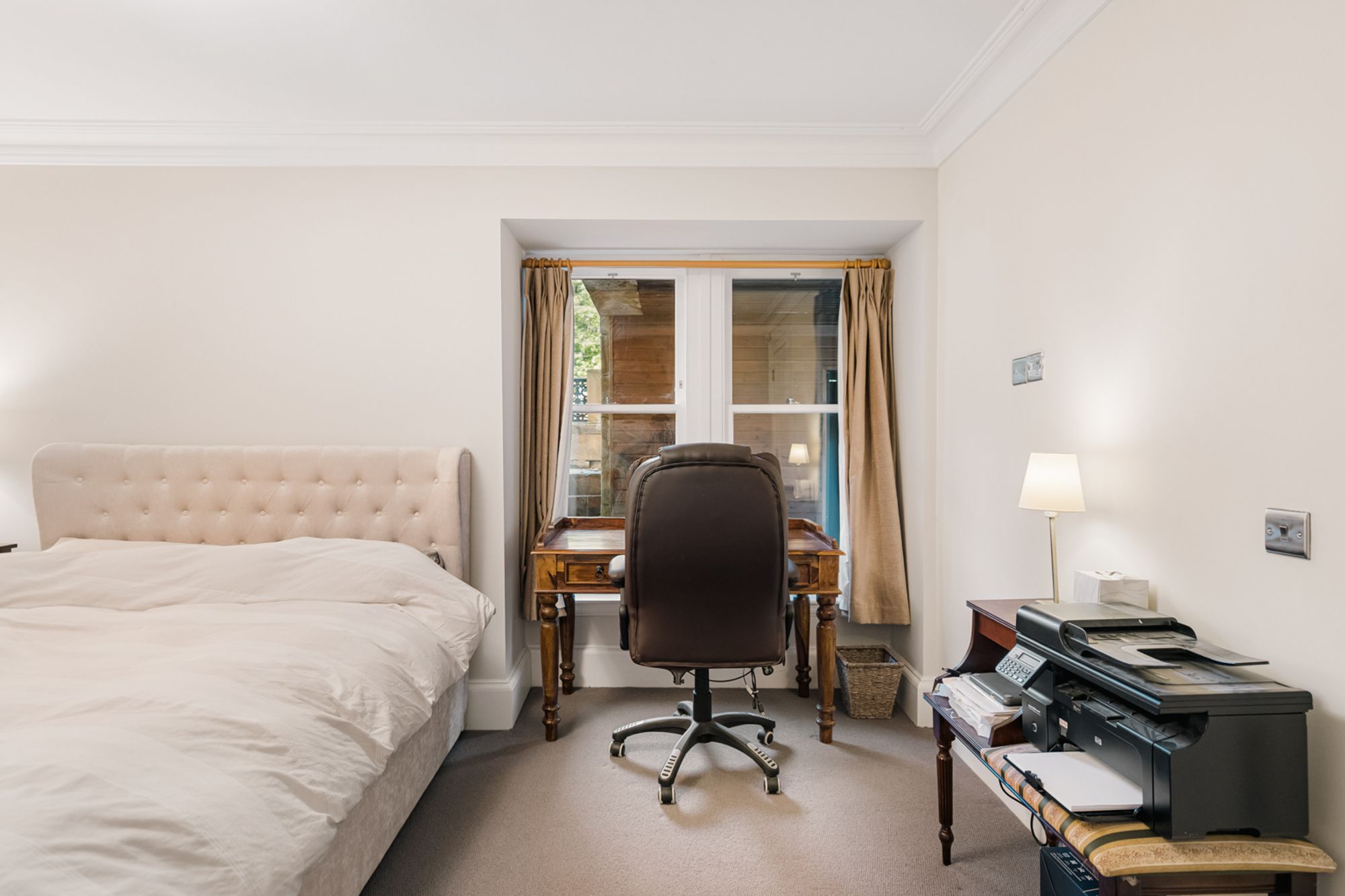 MAIN DOOR Garden Flat 34 Huntly Gardens — photo 18