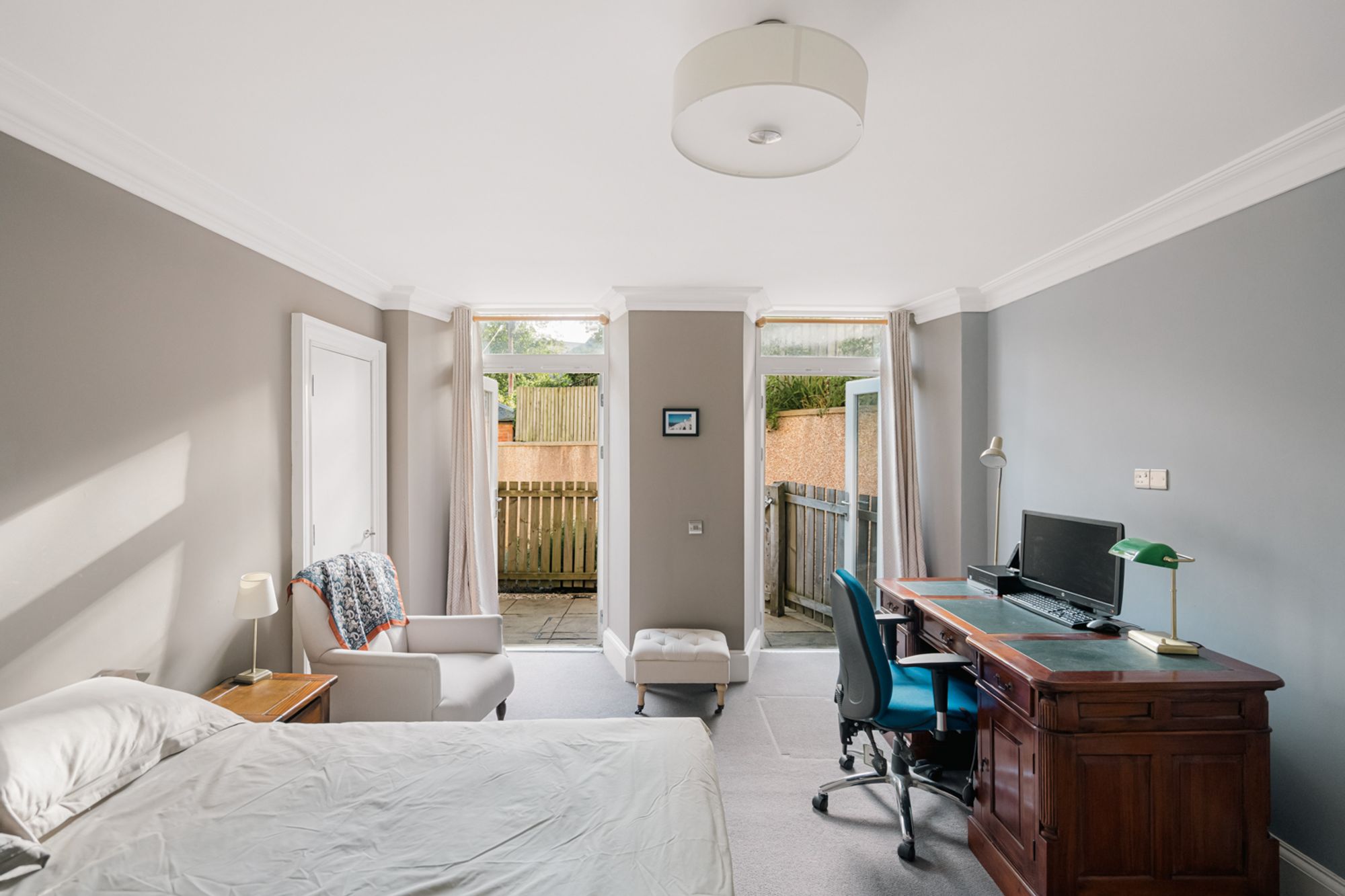 MAIN DOOR Garden Flat 34 Huntly Gardens — photo 11