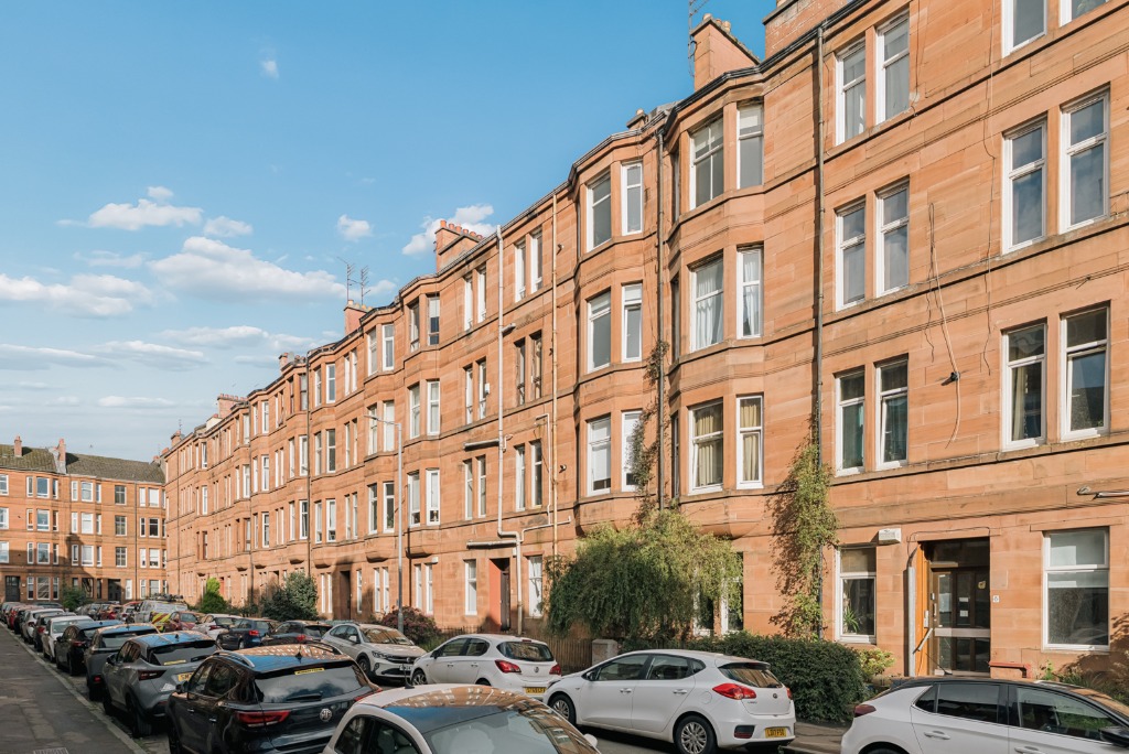 Fairlie Park Drive, Thornwood, Glasgow, G11 — photo 1