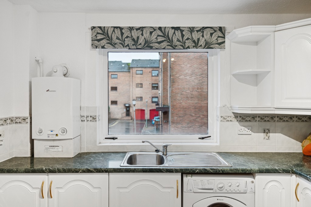 Ascot Court, Anniesland, Glasgow, G12 — photo 14
