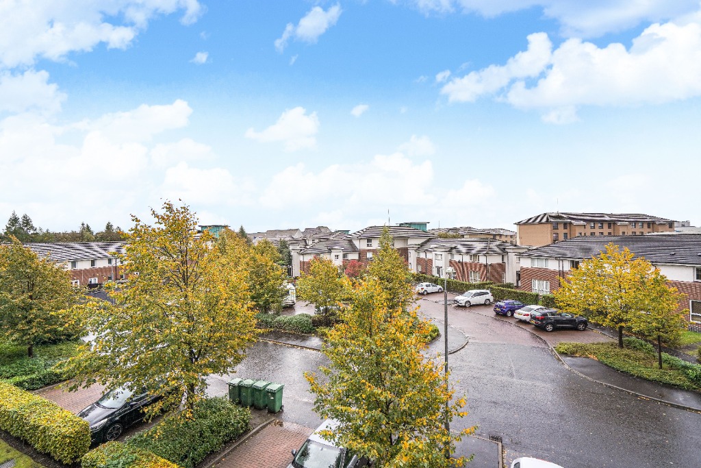 Strathblane Gardens, Anniesland, Glasgow, G13 — photo 19