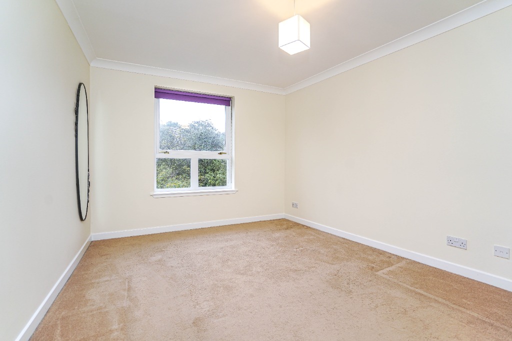 Strathblane Gardens, Anniesland, Glasgow, G13 — photo 9