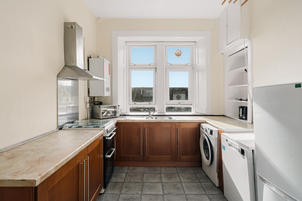 Caird Drive, Partick, Glasgow, G11 — photo 11