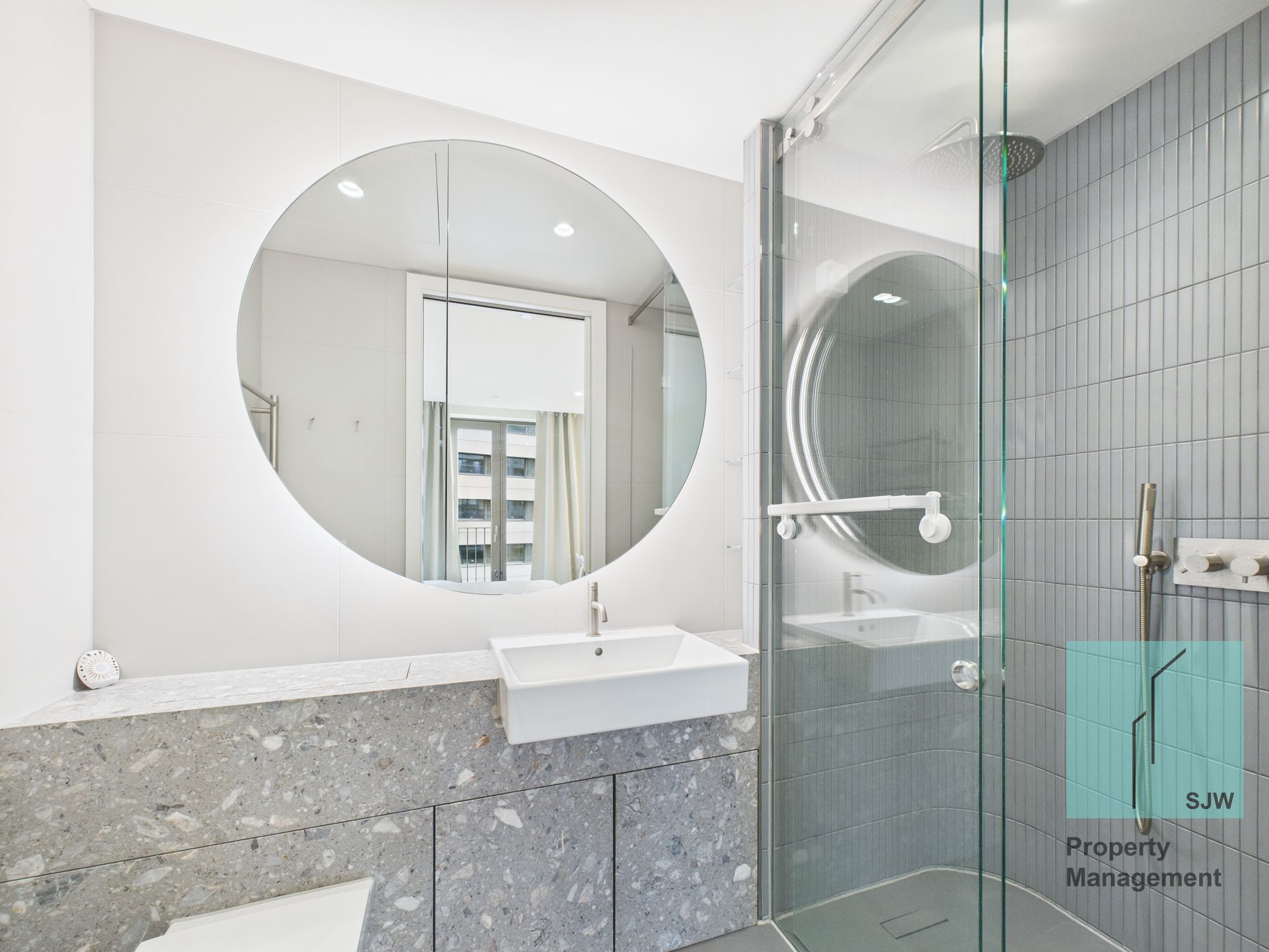 Image for London, N1C