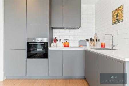 1 bedroom Flat for sale in High Street, Croydon