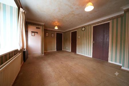 2 bedroom Flat for sale in Kelvin Gardens, Croydon