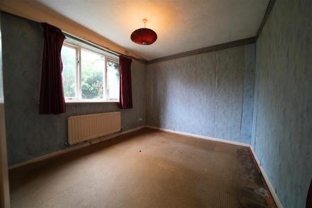 2 bedroom Flat for sale in Kelvin Gardens, Croydon