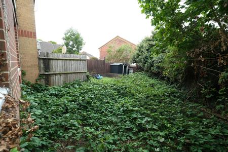 2 bedroom Flat for sale in Kelvin Gardens, Croydon