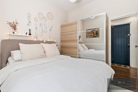 1 bedroom Flat for sale in Moreton Road, South Croydon
