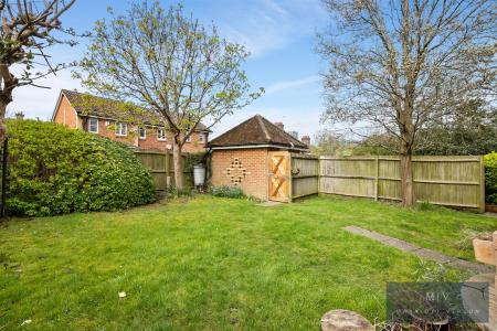 1 bedroom Flat for sale in Rosamund Close, South Croydon
