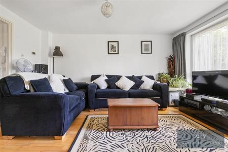 1 bedroom Flat for sale in Green Acres, Croydon