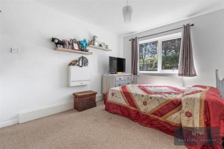 2 bedroom Flat for sale in South Park Hill Road, South Croydon