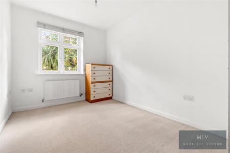 2 bedroom Flat for sale in Normanton Road, South Croydon