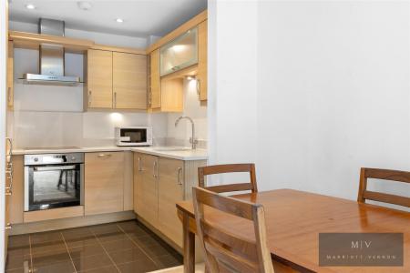 2 bedroom Flat for sale in Normanton Road, South Croydon